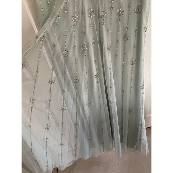 NWOT Mac Duggal Light Blue  Embellished Flutter Sleeve A Line Gown, sz 12 598$ - Picture 6 of 8